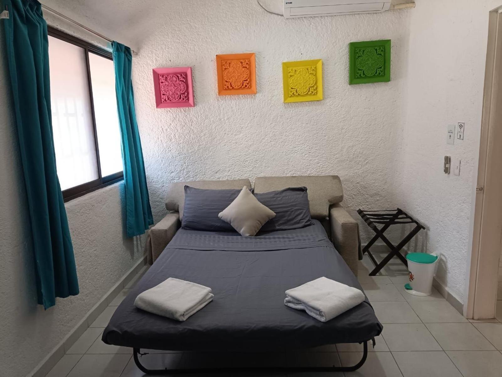 Casa Hermosa En Zona Hotelera Frente Laguna Cancun
